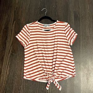 Brunt orange and white stripe tee